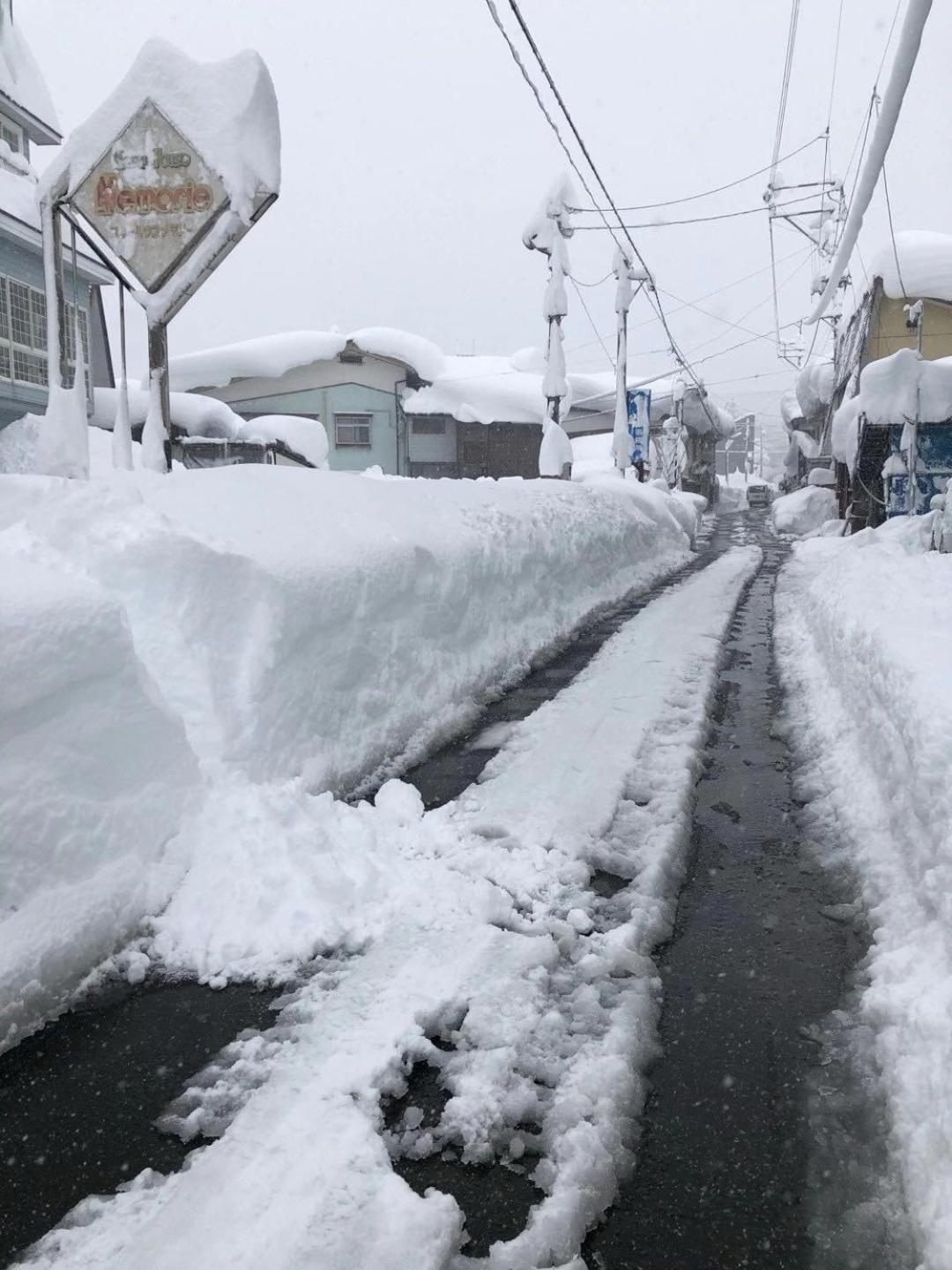 Snowhouse Memorie Hotel-石打丸山 Seki  Exteriör bild