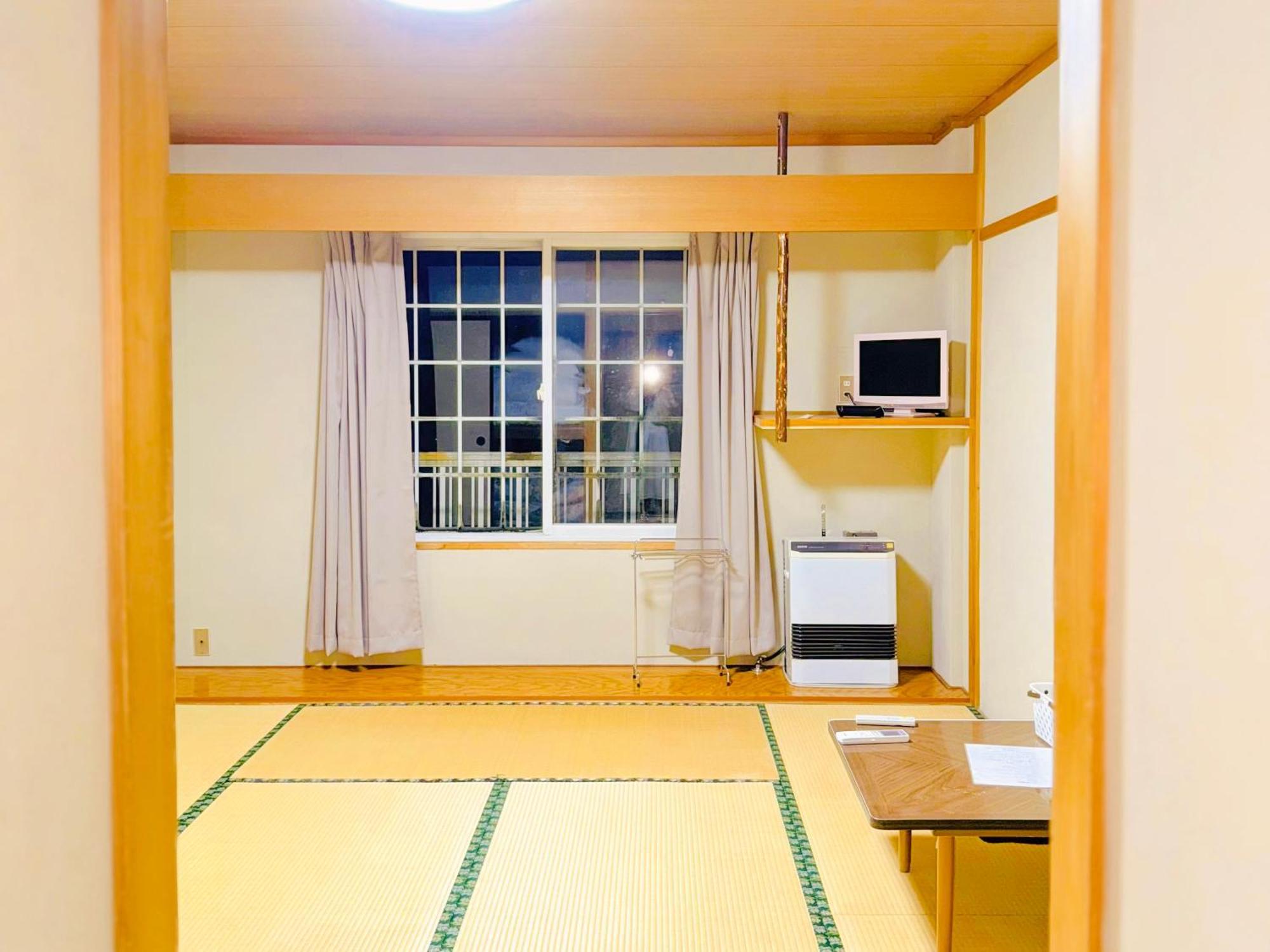 Snowhouse Memorie Hotel-石打丸山 Seki  Exteriör bild